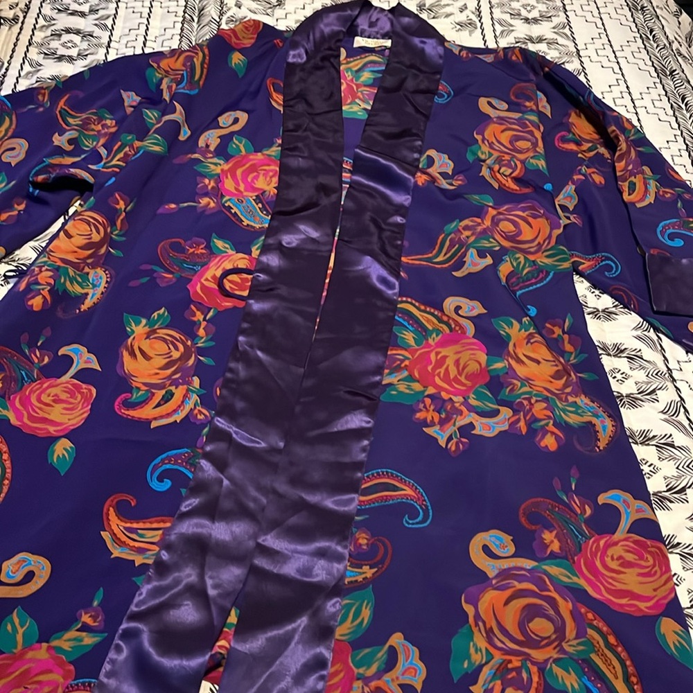 Victoria’s Secret Kimono Robe No Belt Onesize Fits All - Picture 3 of 7